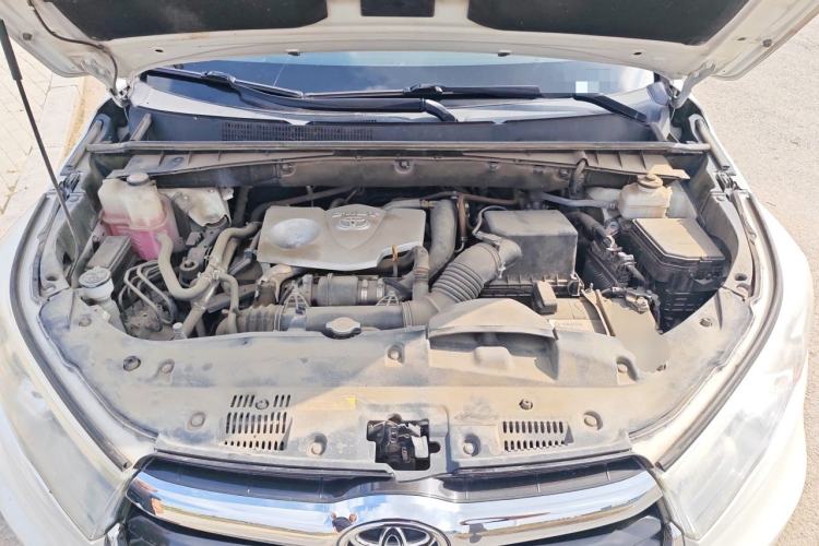 Used Toyota Highlander 2017 2.0T Four-Wheel Drive Luxury Edition 7 Seats Engine Bay