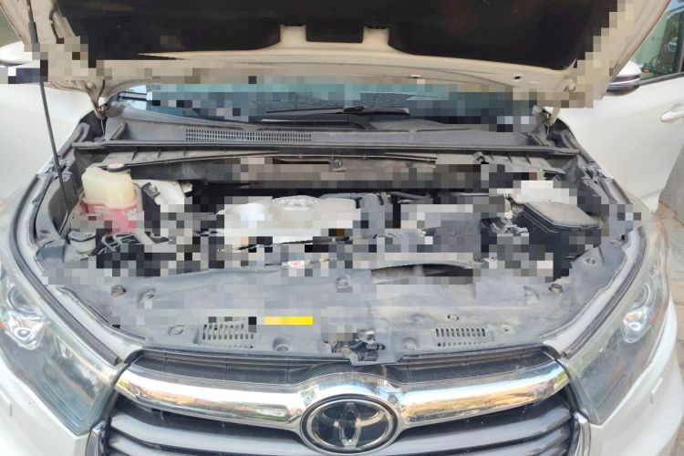 Used Toyota Highlander 2017 2.0T Four-Wheel Drive Luxury Navigation Version 7 Seats Engine Bay