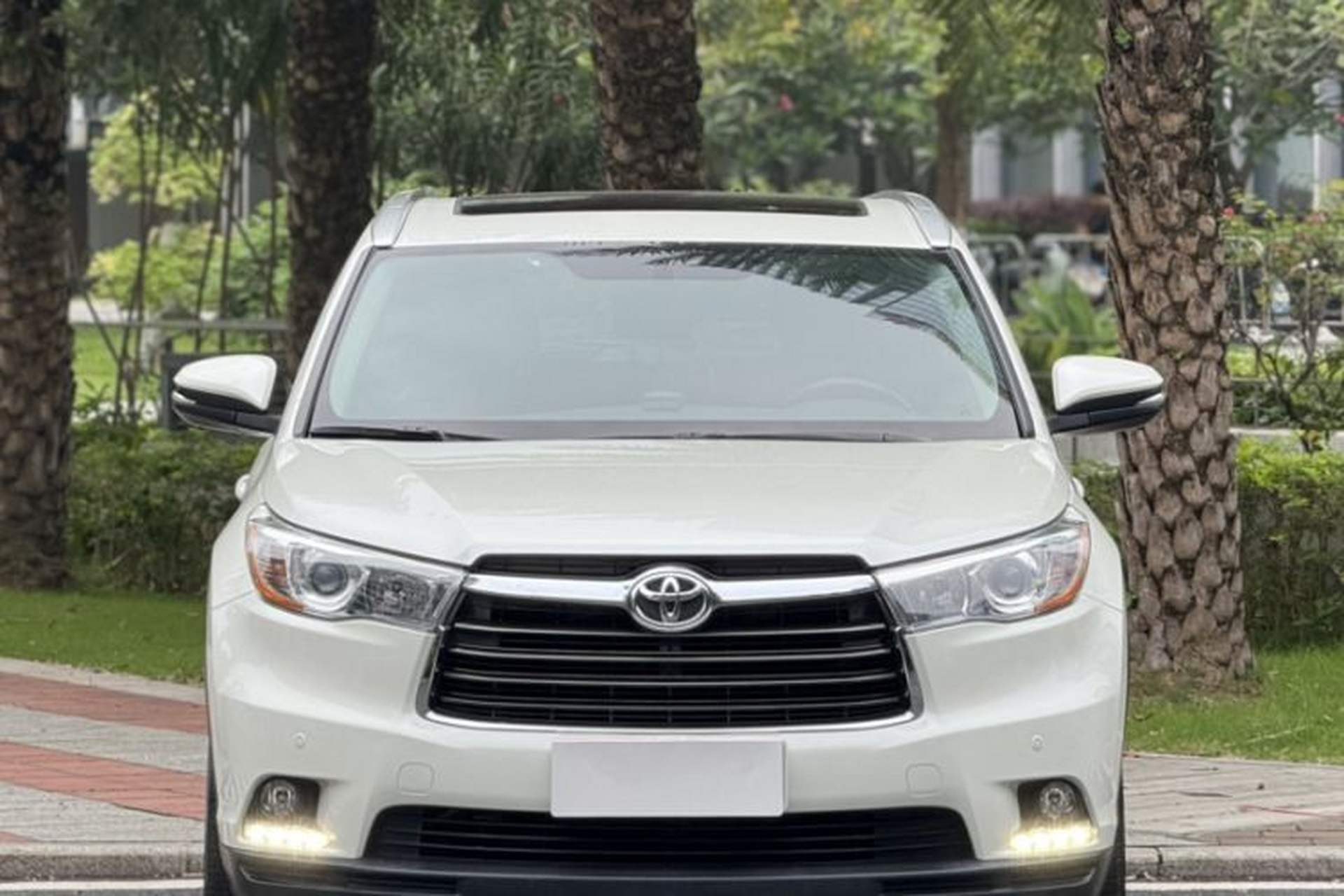 Used Toyota Highlander 2017 2.0T Four-Wheel Drive Luxury Edition 7 Seats Exterior 1