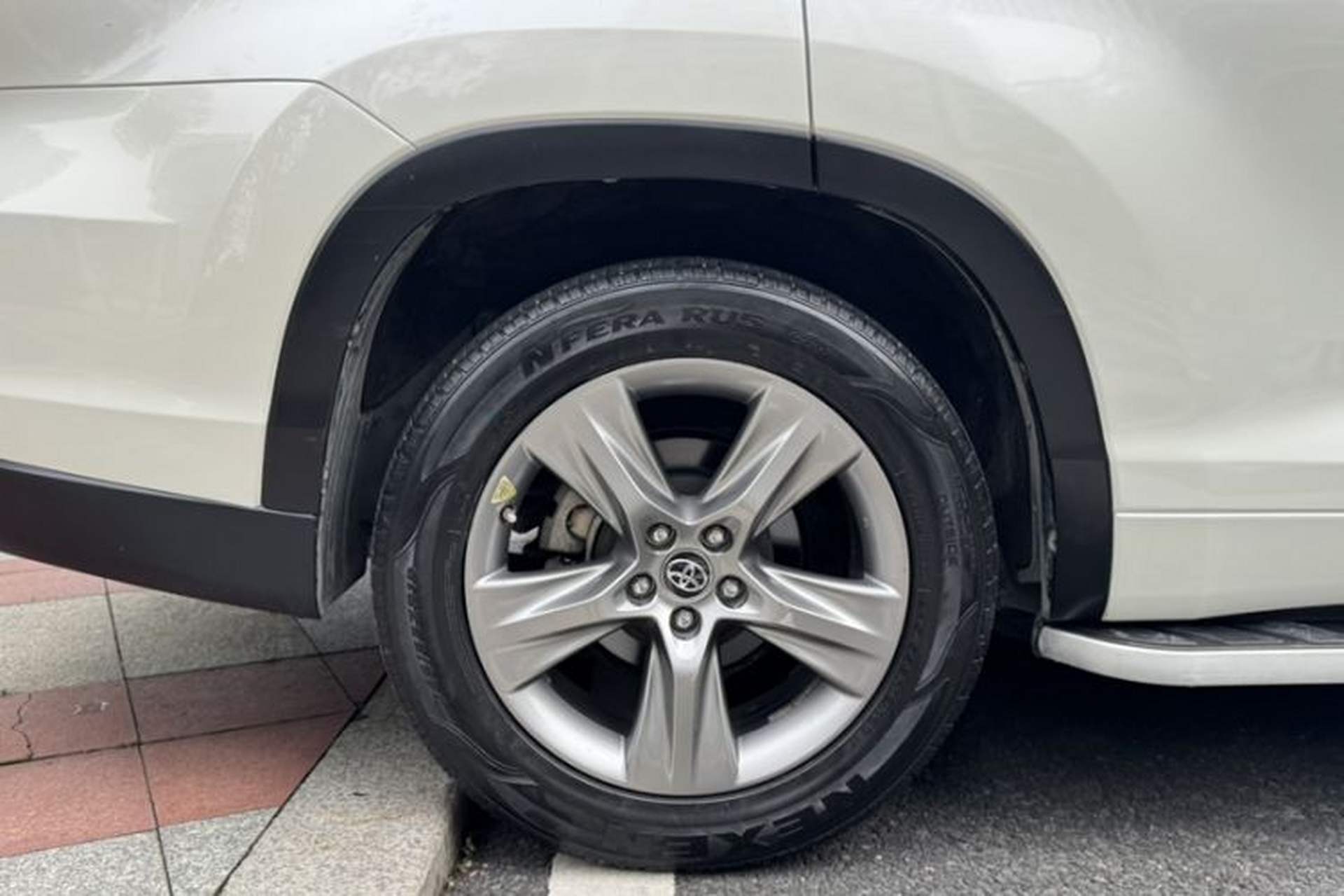 Used Toyota Highlander 2017 2.0T Four-Wheel Drive Luxury Edition 7 Seats Exterior 10