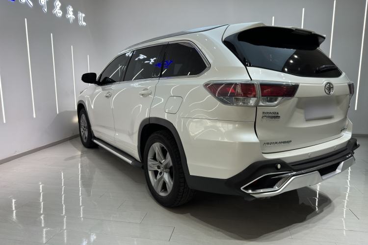Used Toyota Highlander 2017 2.0T Four-Wheel Drive Luxury Edition 7 Seats Exterior 2