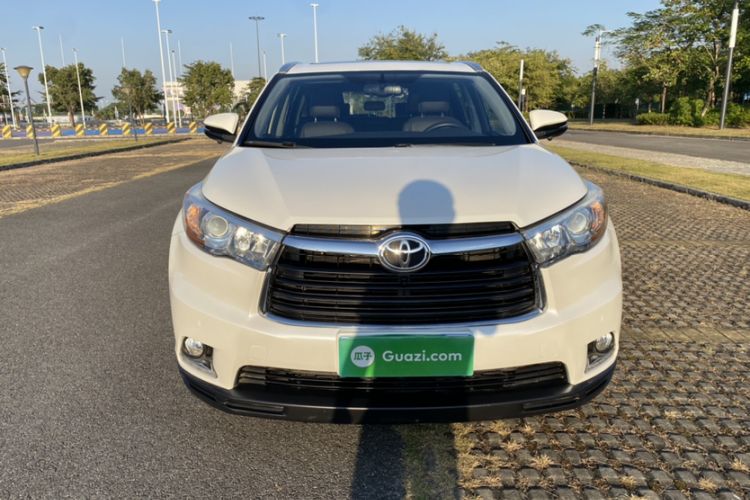 Used Toyota Highlander 2017 2.0T Two-Wheel Drive Luxury Edition 7 Seats Exterior 3