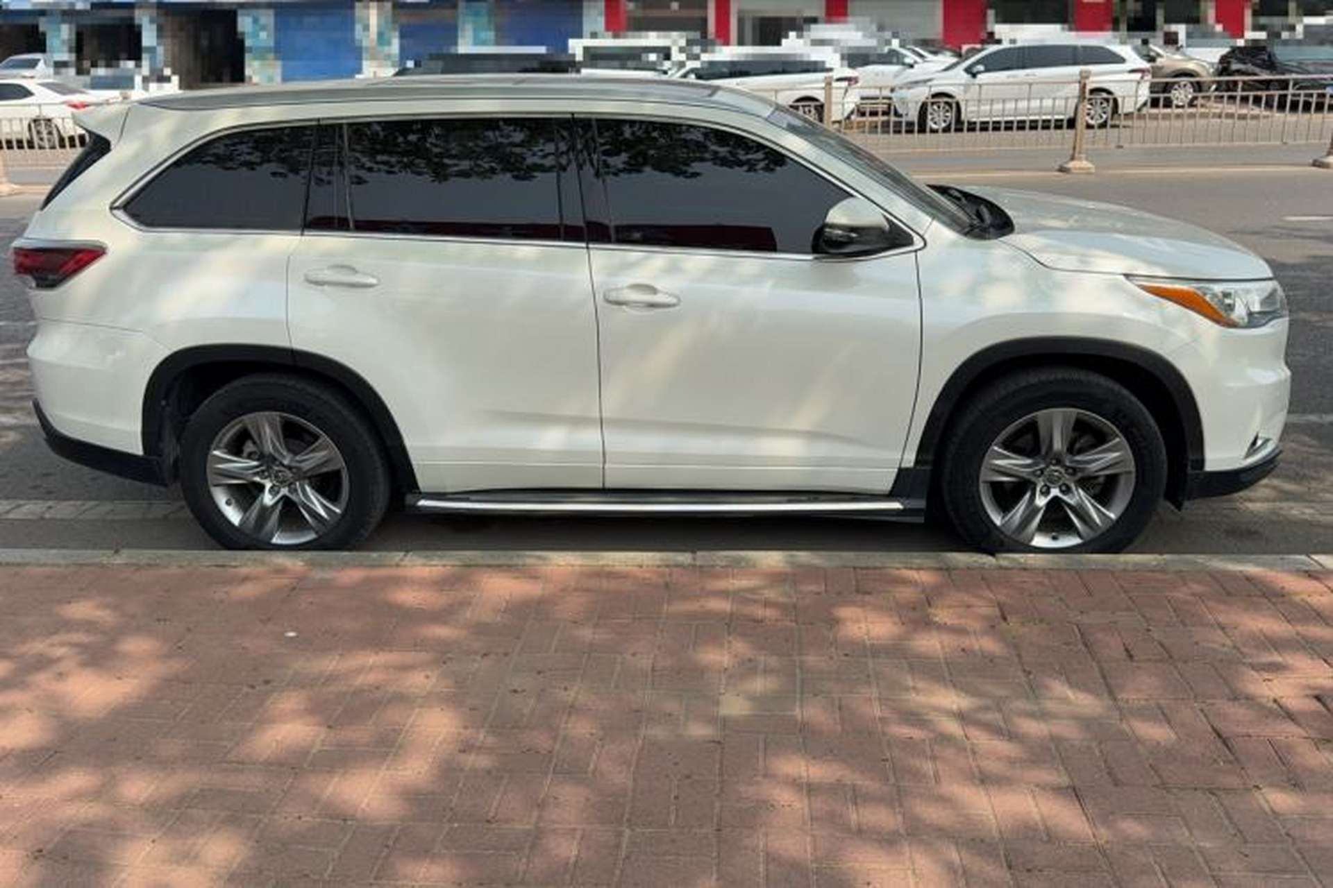 Used Toyota Highlander 2017 2.0T Four-Wheel Drive Luxury Edition 7 Seats Exterior 4