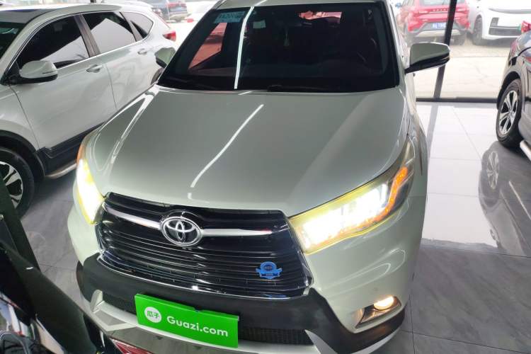 Used Toyota Highlander 2017 2.0T Four-Wheel Drive Luxury Edition 7 Seats Front