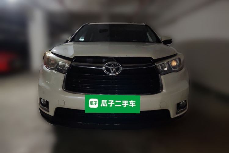 Used Toyota Highlander 2017 2.0T Two-Wheel Drive Luxury Edition 7 Seats Front