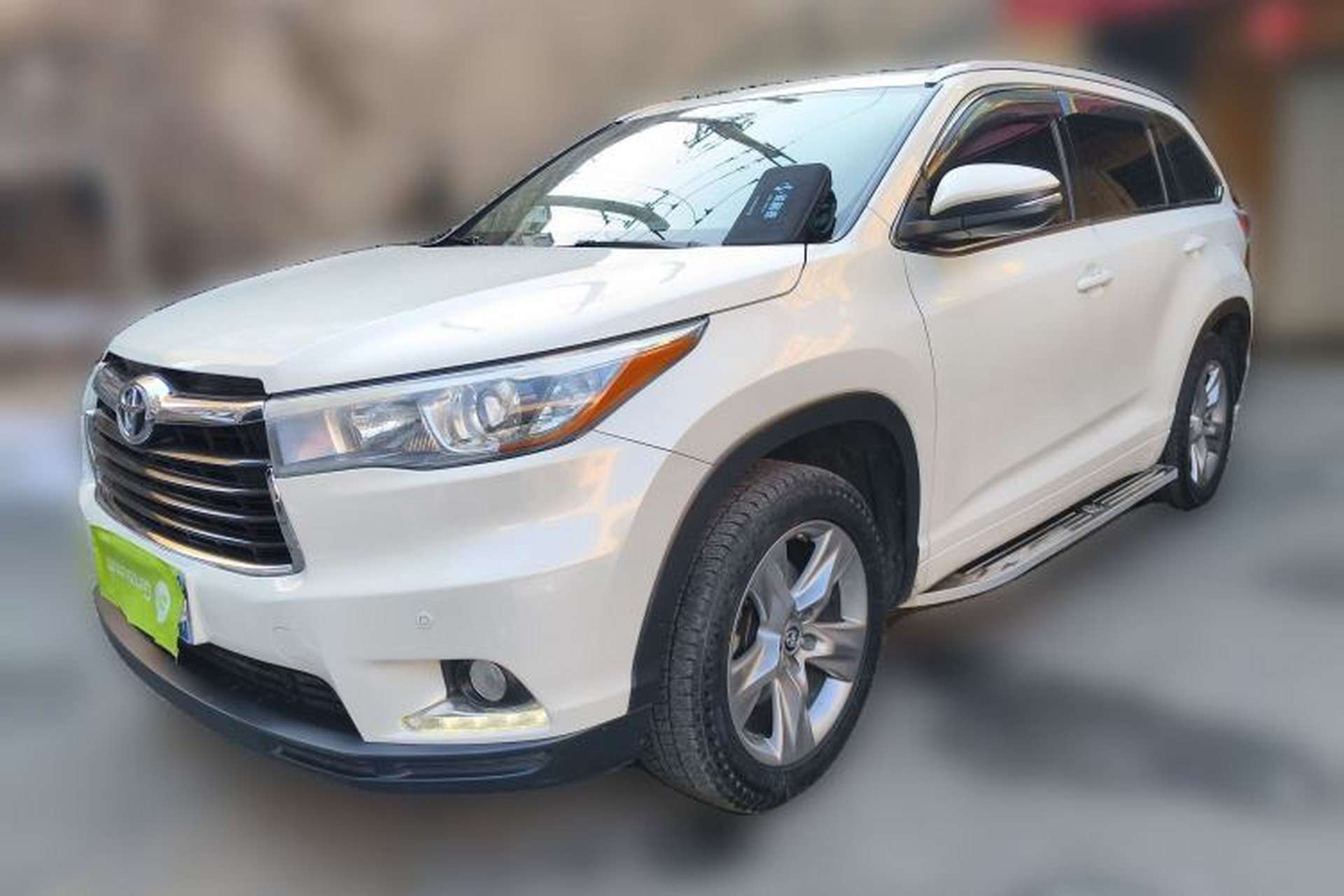 Used Toyota Highlander 2017 2.0T Four-Wheel Drive Luxury Edition 7 Seats Front Left 45 Deg