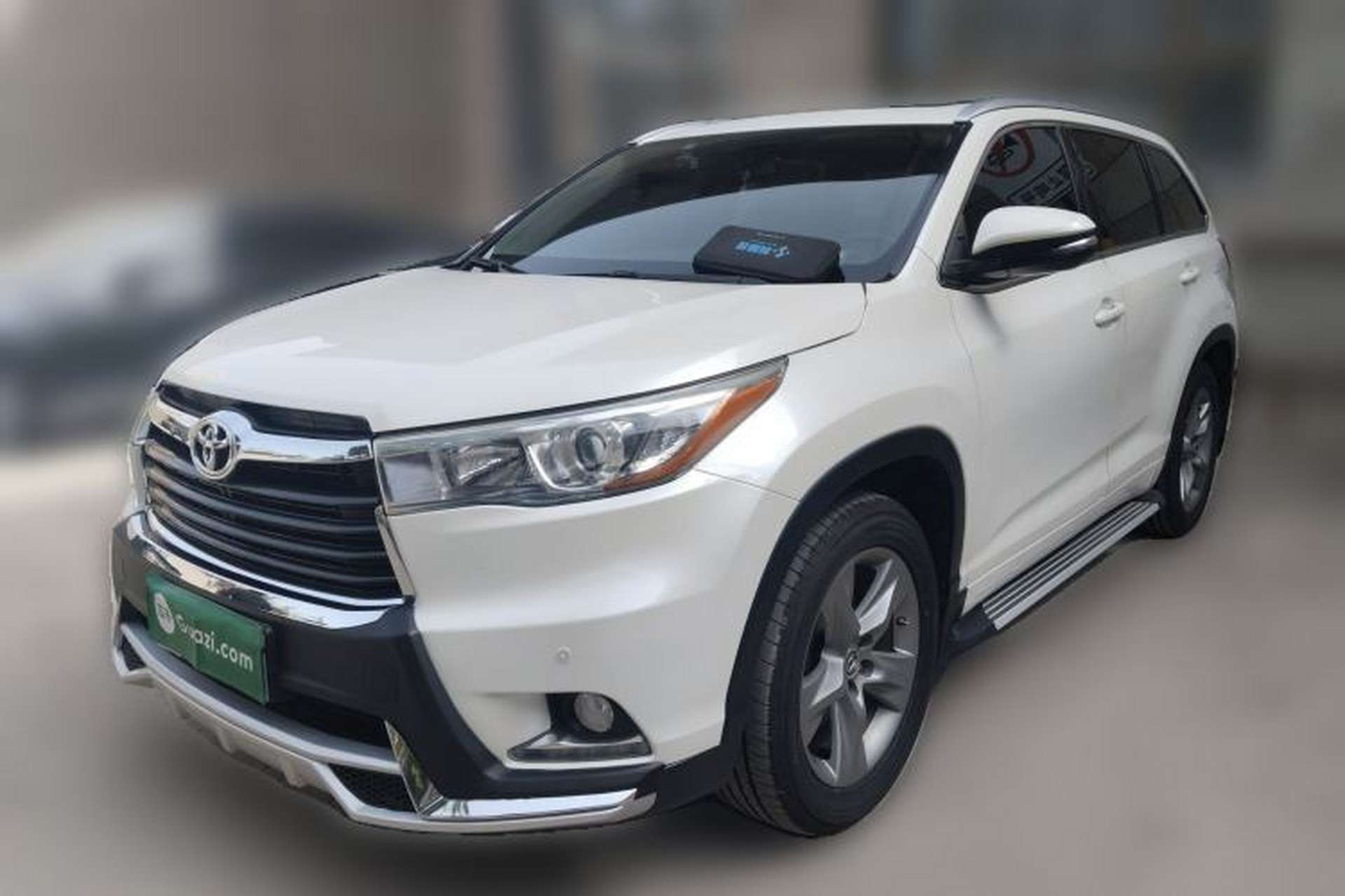 Used Toyota Highlander 2017 2.0T Four-Wheel Drive Luxury Edition 7 Seats Front Left 45 Deg