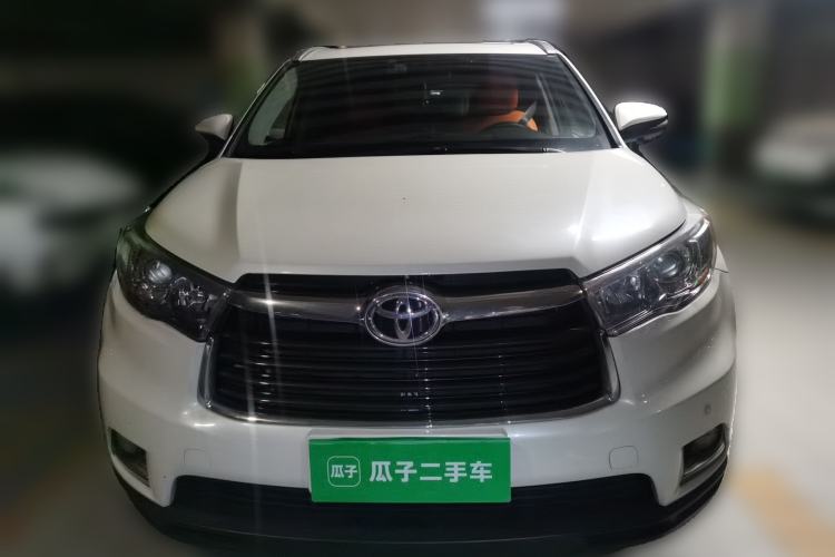 Used Toyota Highlander 2017 2.0T Two-Wheel Drive Luxury Edition 7 Seats Front