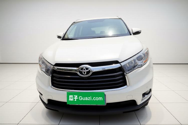 Used Toyota Highlander 2017 2.0T Two-Wheel Drive Luxury Edition 7 Seats Front