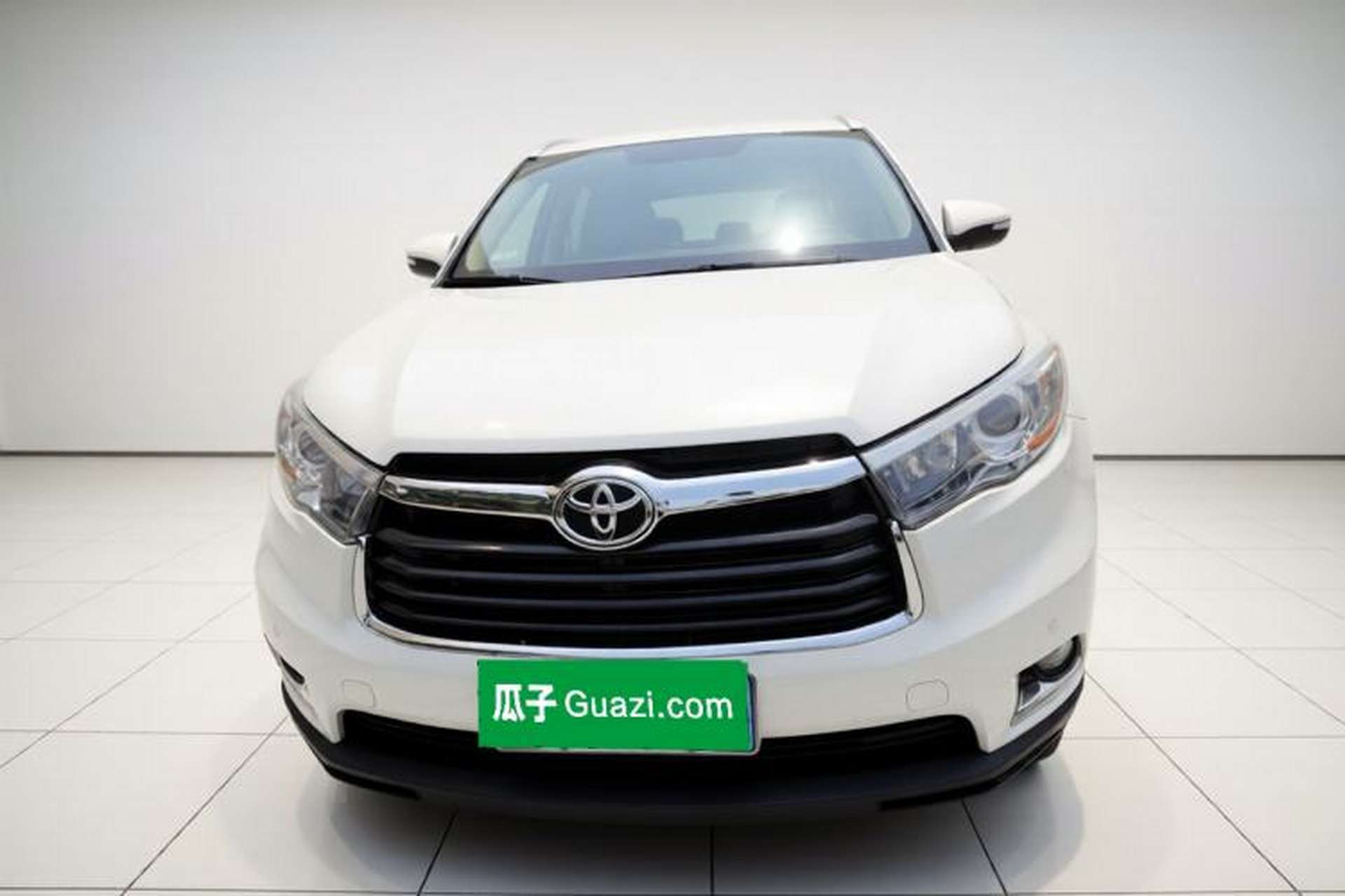 Used Toyota Highlander 2017 2.0T Two-Wheel Drive Luxury Edition 7 Seats Front
