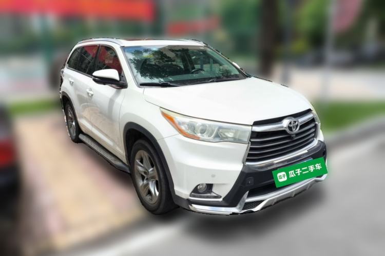 Used Toyota Highlander 2017 2.0T Four-Wheel Drive Luxury Edition 7 Seats Front Right 45 Deg