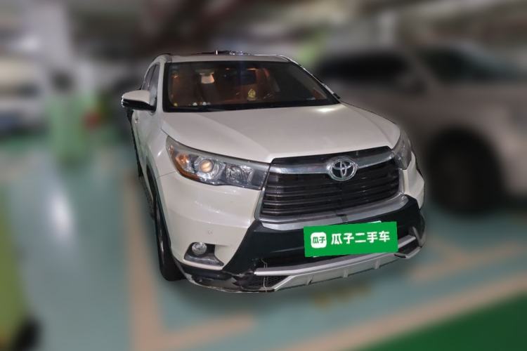 Used Toyota Highlander 2017 2.0T Four-Wheel Drive Luxury Edition 7 Seats Front Right 45 Deg
