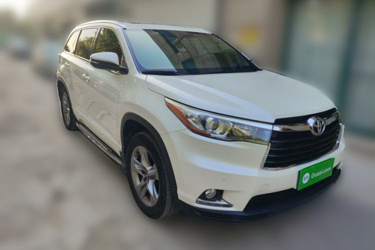 Used Toyota Highlander 2017 2.0T Four-Wheel Drive Luxury Edition 7 Seats Front Right 45 Deg