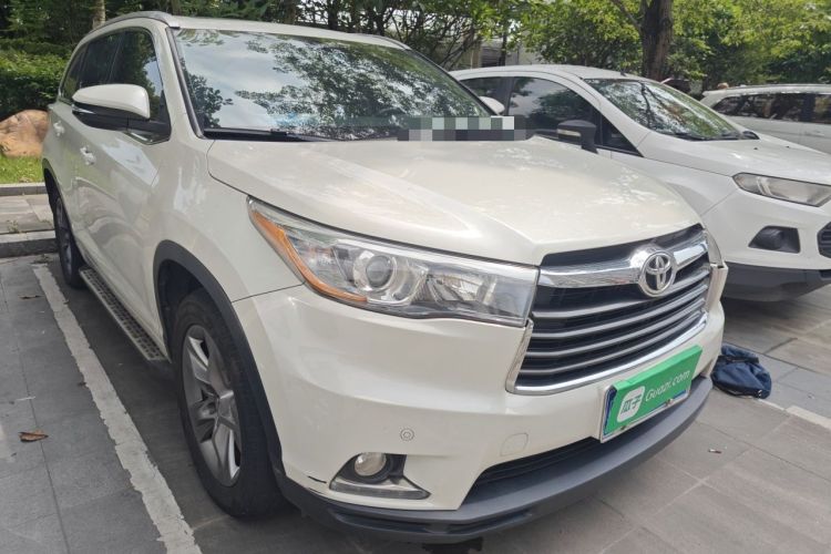 Used Toyota Highlander 2017 2.0T Four-Wheel Drive Luxury Edition 7 Seats Front Right 45 Deg