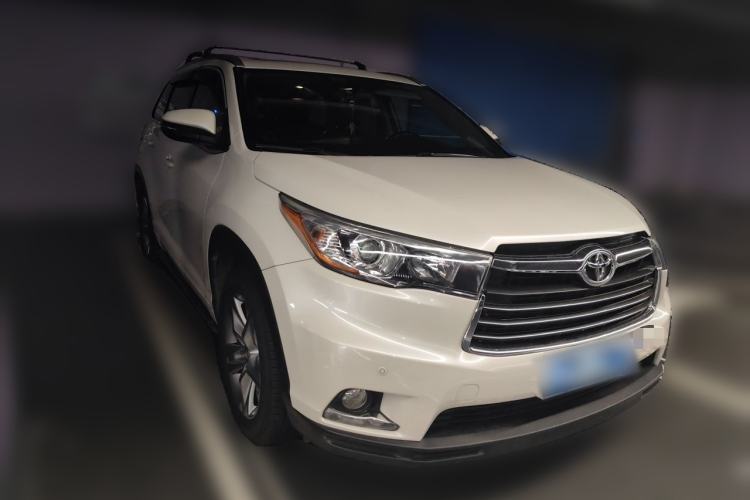 Used Toyota Highlander 2017 2.0T Four-Wheel Drive Luxury Edition 7 Seats Front Right 45 Deg