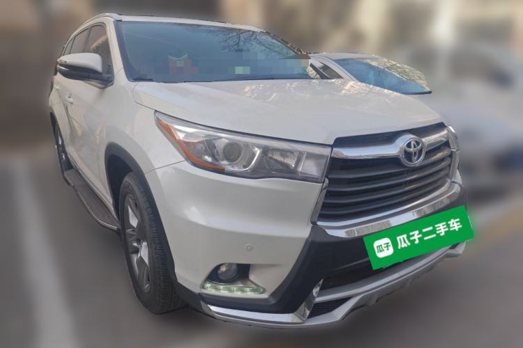 Used Toyota Highlander 2017 2.0T Four-Wheel Drive Luxury Edition 7 Seats Front Right 45 Deg