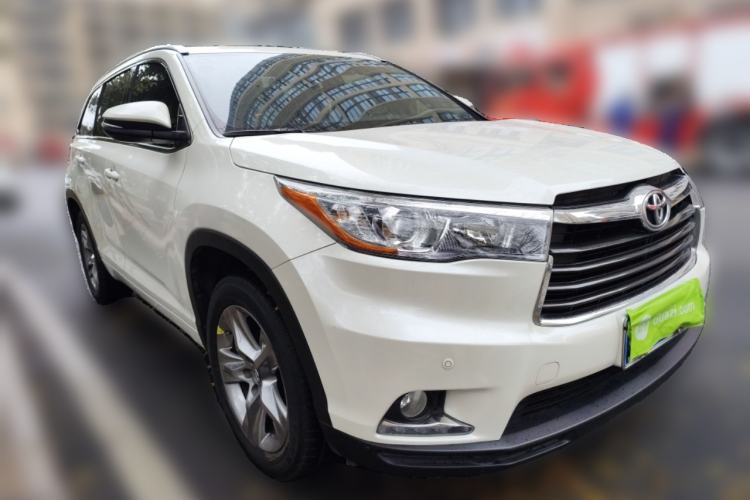 Used Toyota Highlander 2017 2.0T Four-Wheel Drive Luxury Edition 7 Seats Front Right 45 Deg