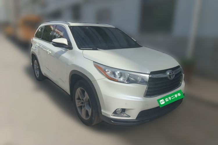 Used Toyota Highlander 2017 2.0T Four-Wheel Drive Luxury Edition 7 Seats Front Right 45 Deg