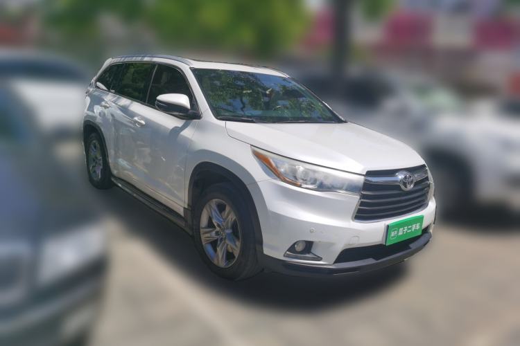 Used Toyota Highlander 2017 2.0T Four-Wheel Drive Luxury Edition 7 Seats Front Right 45 Deg
