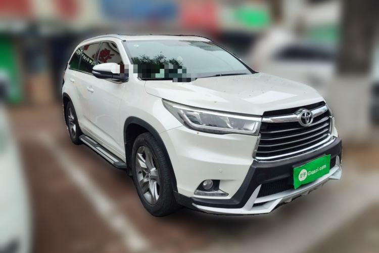 Used Toyota Highlander 2017 2.0T Four-Wheel Drive Luxury Edition 7 Seats Front Right 45 Deg