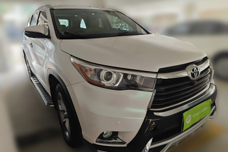 Used Toyota Highlander 2017 2.0T Four-Wheel Drive Luxury Edition 7 Seats Front Right 45 Deg