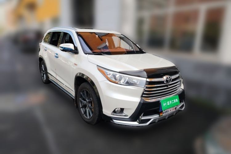 Used Toyota Highlander 2017 2.0T Four-Wheel Drive Luxury Edition 7 Seats Front Right 45 Deg