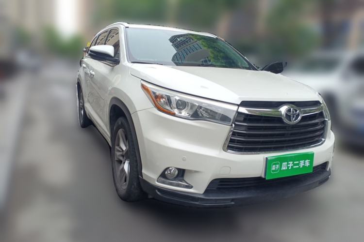 Used Toyota Highlander 2017 2.0T Four-Wheel Drive Luxury Navigation Version 7 Seats Front Right 45 Deg