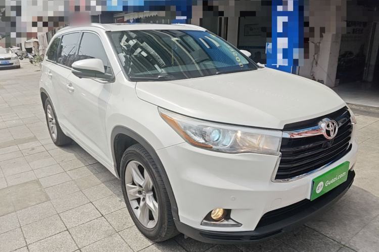 Used Toyota Highlander 2017 2.0T Four-Wheel Drive Luxury Edition 7 Seats Front Right 45 Deg