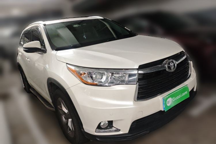 Used Toyota Highlander 2017 2.0T Four-Wheel Drive Luxury Edition 7 Seats Front Right 45 Deg
