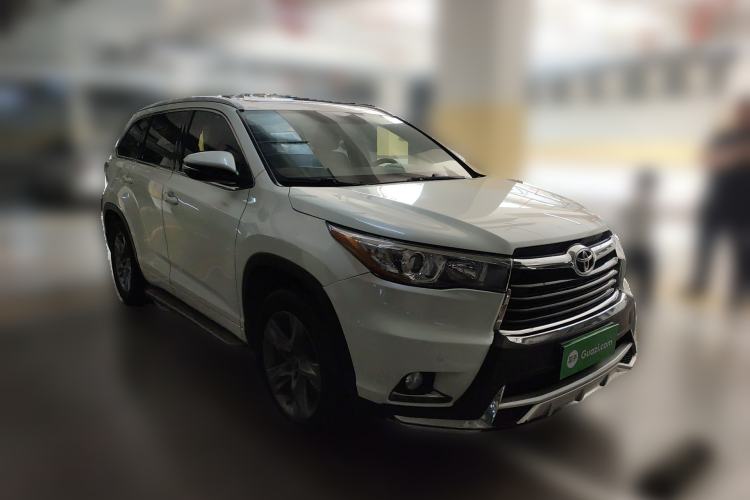 Used Toyota Highlander 2017 2.0T Four-Wheel Drive Luxury Edition 7 Seats Front Right 45 Deg