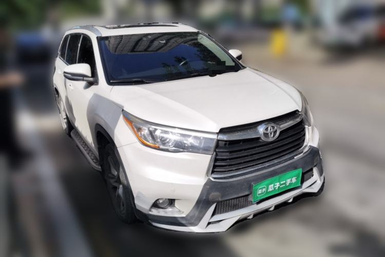 Used Toyota Highlander 2017 2.0T Four-Wheel Drive Luxury Edition 7 Seats Front Right 45 Deg