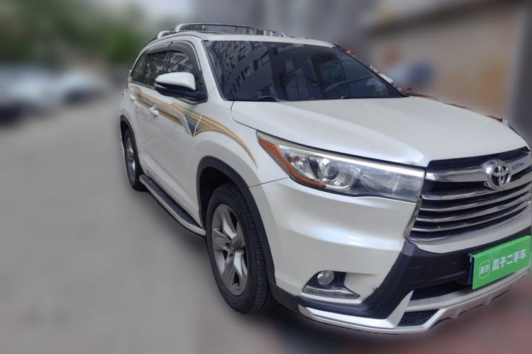 Used Toyota Highlander 2017 2.0T Four-Wheel Drive Luxury Navigation Version 7 Seats Front Right 45 Deg