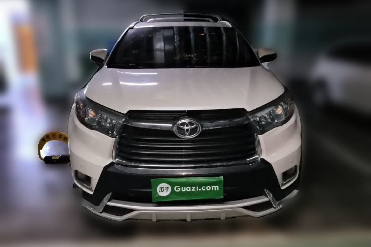Used Toyota Highlander 2017 2.0T Four-Wheel Drive Luxury Edition 7 Seats Front