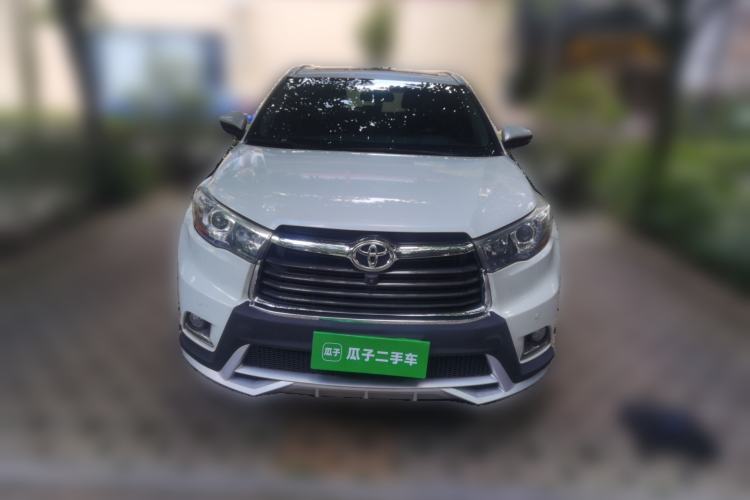 Used Toyota Highlander 2017 2.0T Two-Wheel Drive Luxury Edition 7 Seats Front