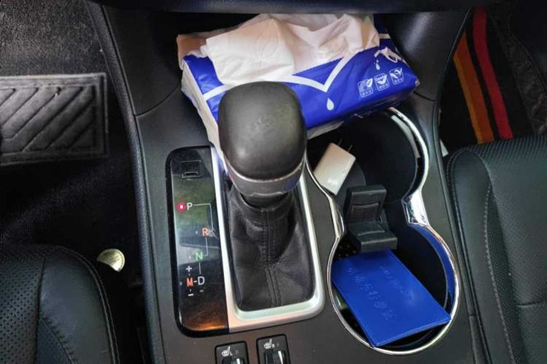 Used Toyota Highlander 2017 2.0T Four-Wheel Drive Luxury Edition 7 Seats Gear Lever