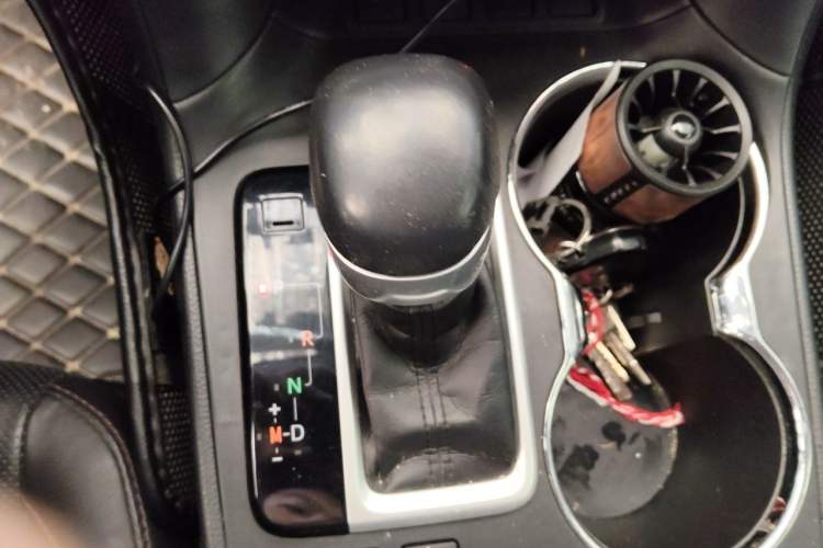 Used Toyota Highlander 2017 2.0T Four-Wheel Drive Luxury Edition 7 Seats Gear Lever