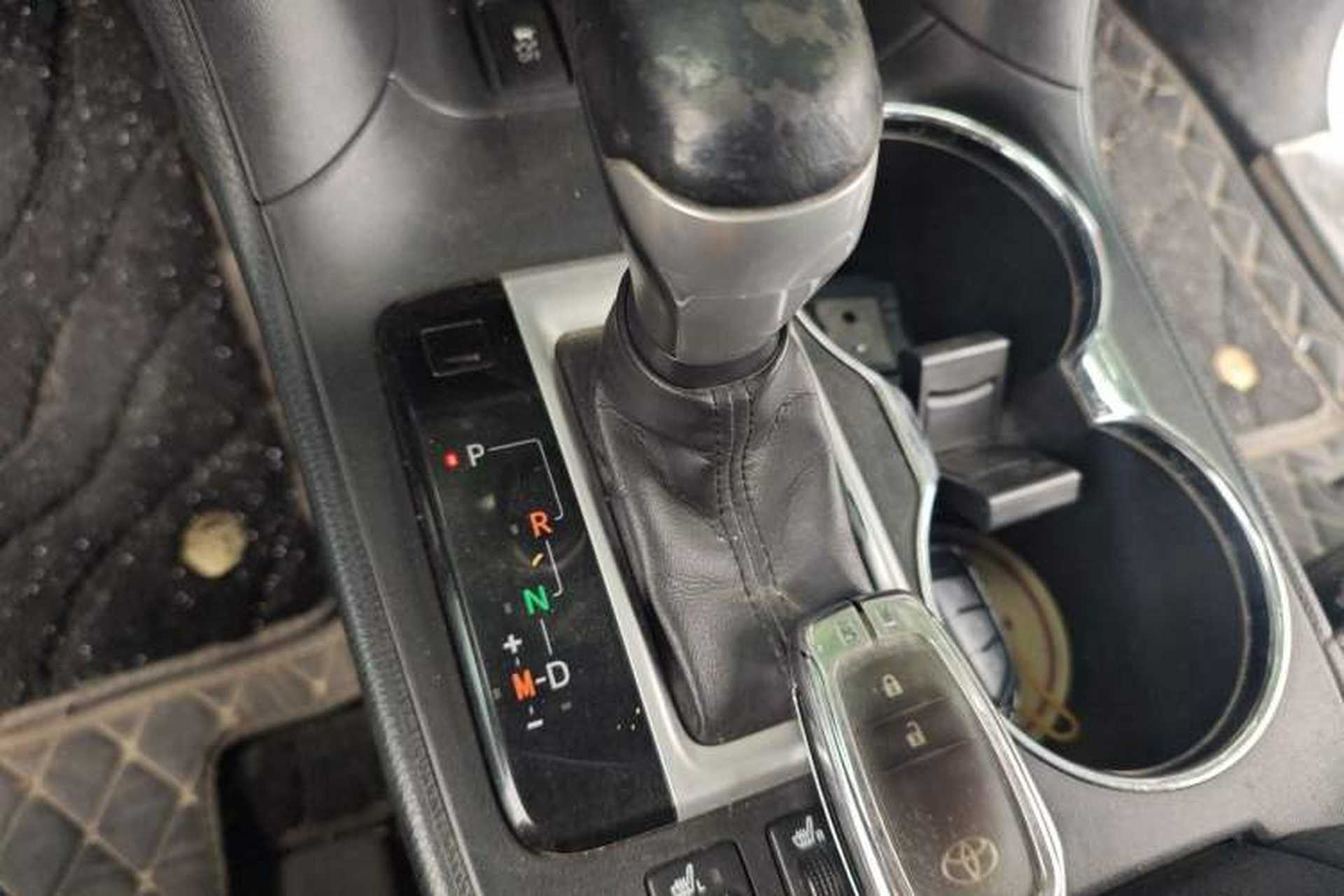 Used Toyota Highlander 2017 2.0T Four-Wheel Drive Luxury Edition 7 Seats Gear Lever