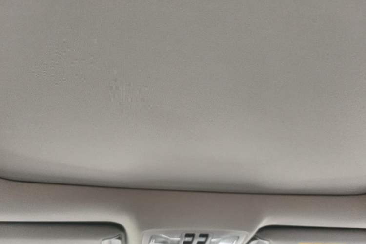 Used Toyota Highlander 2017 2.0T Four-Wheel Drive Luxury Edition 7 Seats Headliner