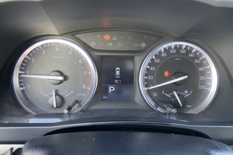 Used Toyota Highlander 2017 2.0T Two-Wheel Drive Luxury Edition 7 Seats Instrument Cluster