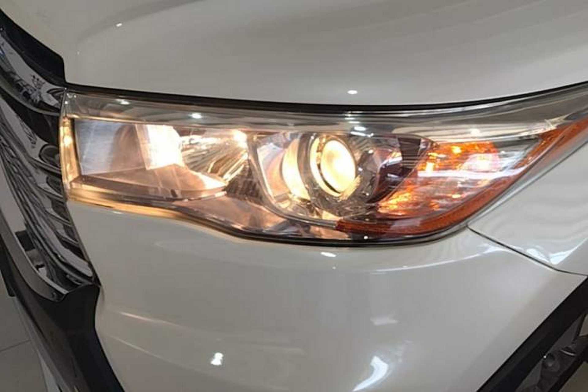 Used Toyota Highlander 2017 2.0T Two-Wheel Drive Luxury Edition 7 Seats Left Front Headlight