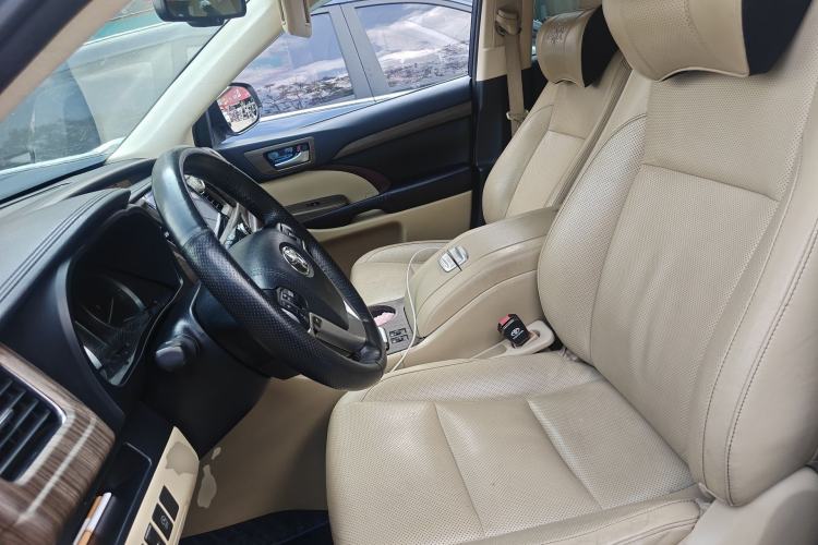Used Toyota Highlander 2017 2.0T Four-Wheel Drive Luxury Edition 7 Seats Left Front Seat