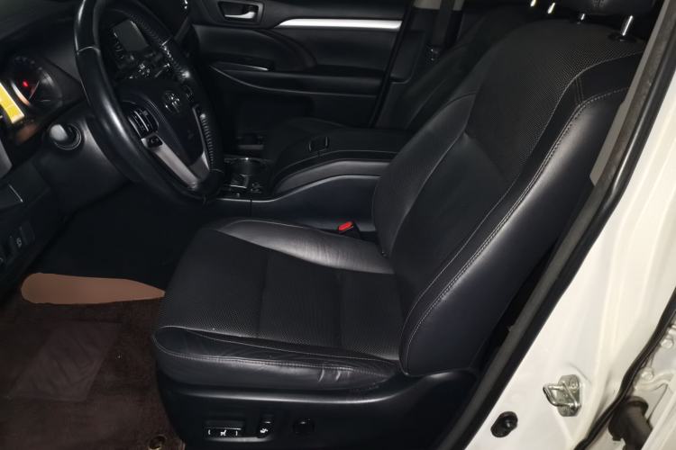 Used Toyota Highlander 2017 2.0T Four-Wheel Drive Luxury Edition 7 Seats Left Front Seat