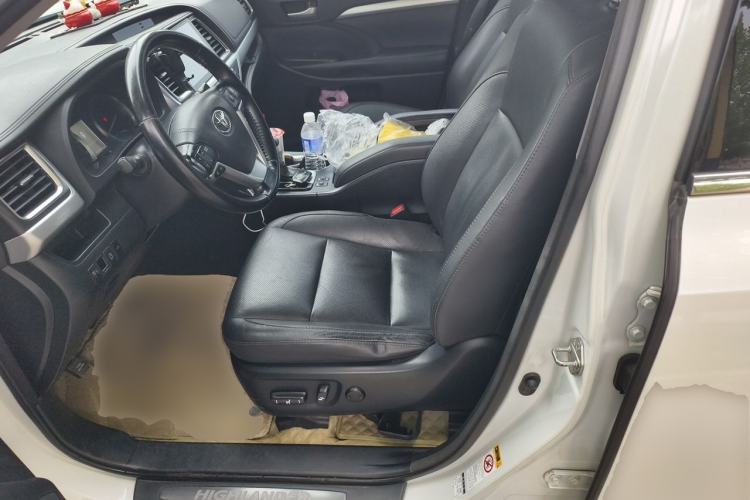 Used Toyota Highlander 2017 2.0T Four-Wheel Drive Luxury Edition 7 Seats Left Front Seat