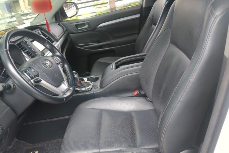 Used Toyota Highlander 2017 2.0T Four-Wheel Drive Luxury Edition 7 Seats Left Front Seat
