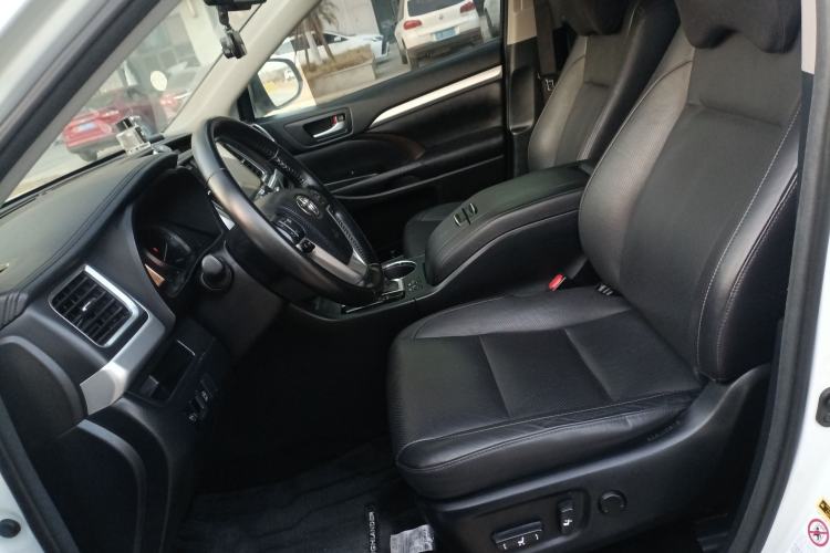 Used Toyota Highlander 2017 2.0T Four-Wheel Drive Luxury Edition 7 Seats Left Front Seat