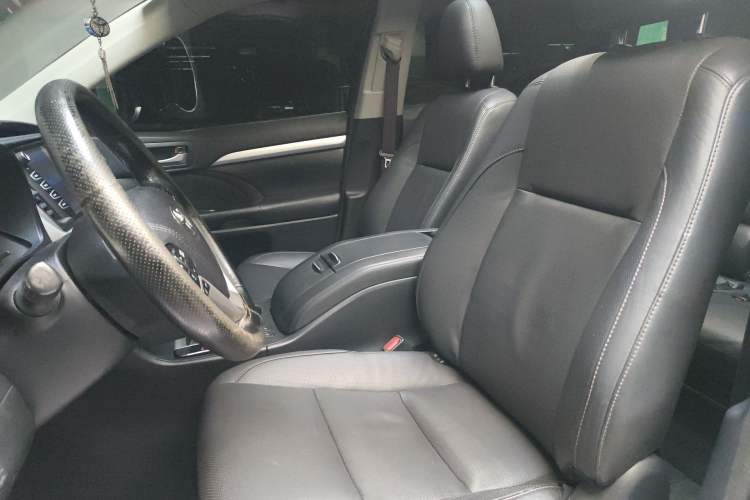 Used Toyota Highlander 2017 2.0T Four-Wheel Drive Luxury Navigation Version 7 Seats Left Front Seat