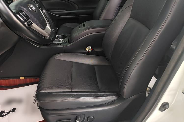 Used Toyota Highlander 2017 2.0T Four-Wheel Drive Luxury Edition 7 Seats Left Front Seat