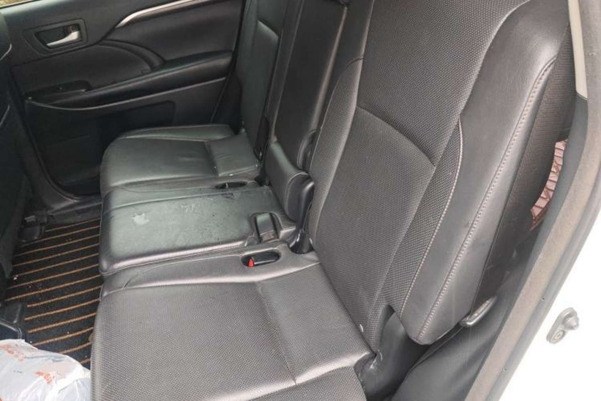 Used Toyota Highlander 2017 2.0T Four-Wheel Drive Ultimate Edition 7 Seats Left Rear Seat