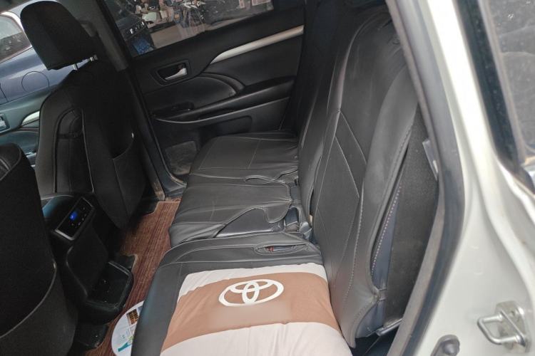 Used Toyota Highlander 2017 2.0T Four-Wheel Drive Luxury Edition 7 Seats Left Rear Seat