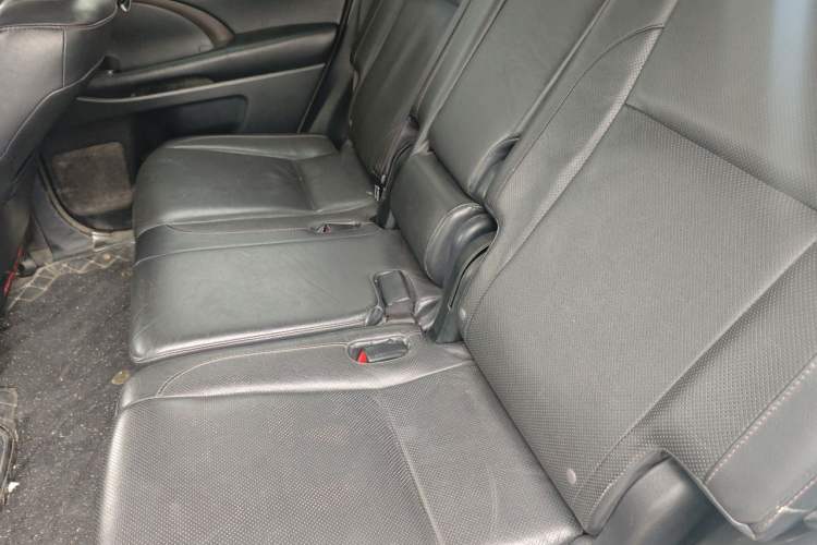 Used Toyota Highlander 2017 2.0T Four-Wheel Drive Luxury Edition 7 Seats Left Rear Seat